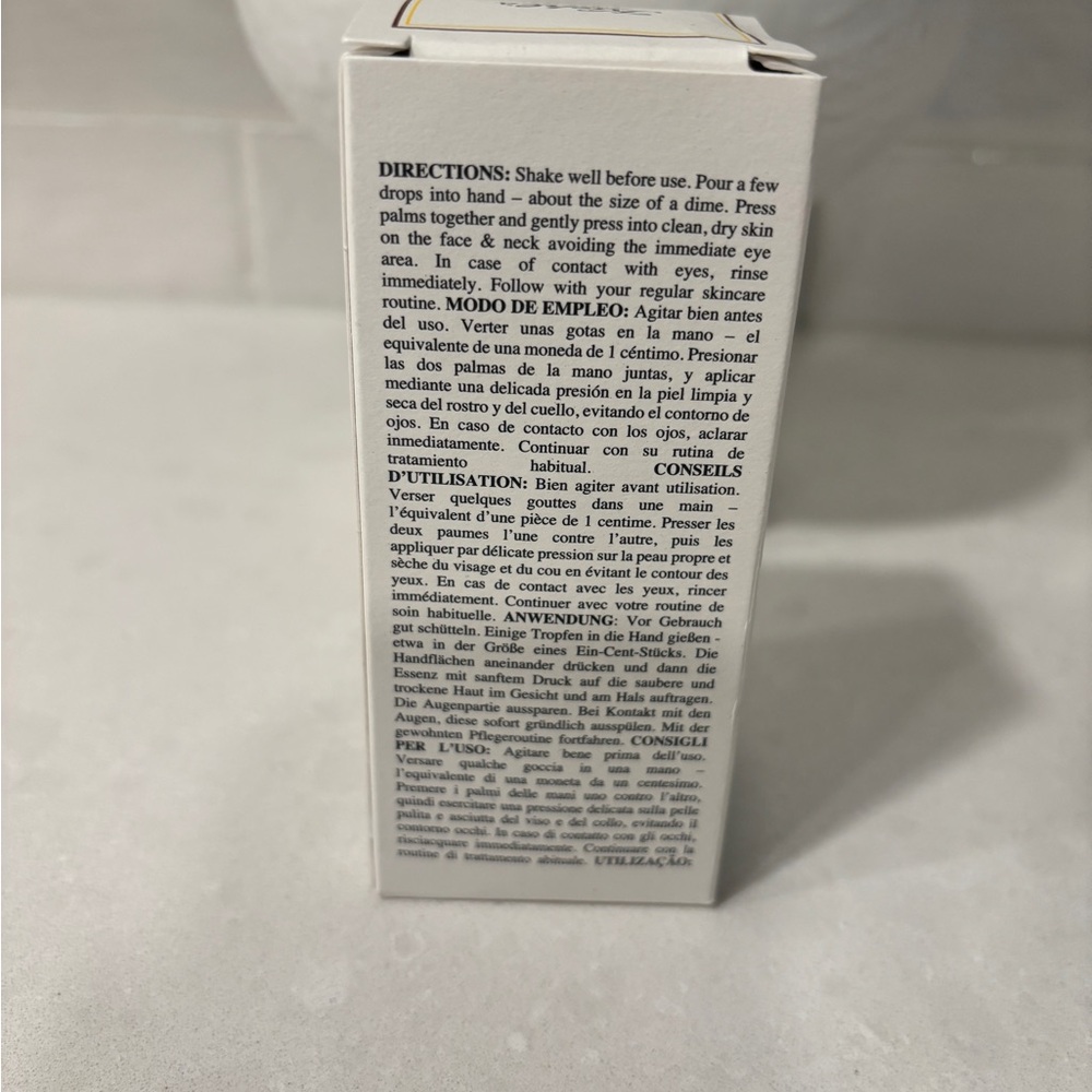 Kiehl's Amber Facial Essence Bottle - Picture 10 of 11